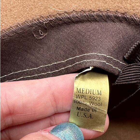 Eddie Bauer: Vintage Brown Felt Cowboy Hat - Picture 6 of 7